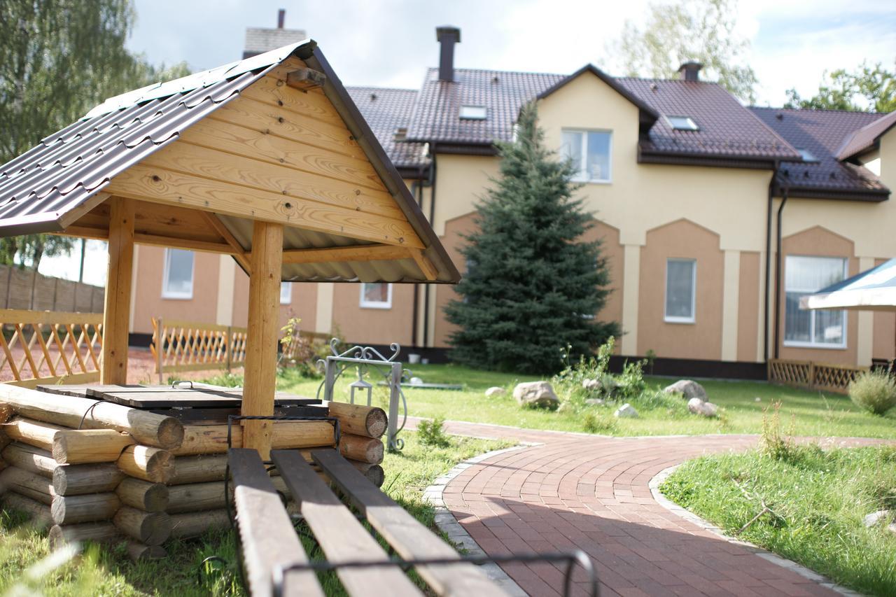 Gostinnyi Dvor Polotsk Luaran gambar